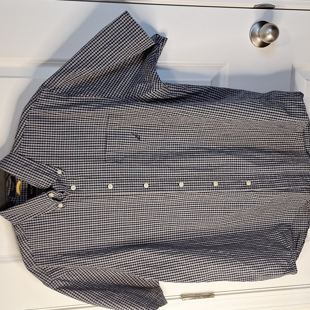 Nautica Men's Navy and White Checkered Shirt